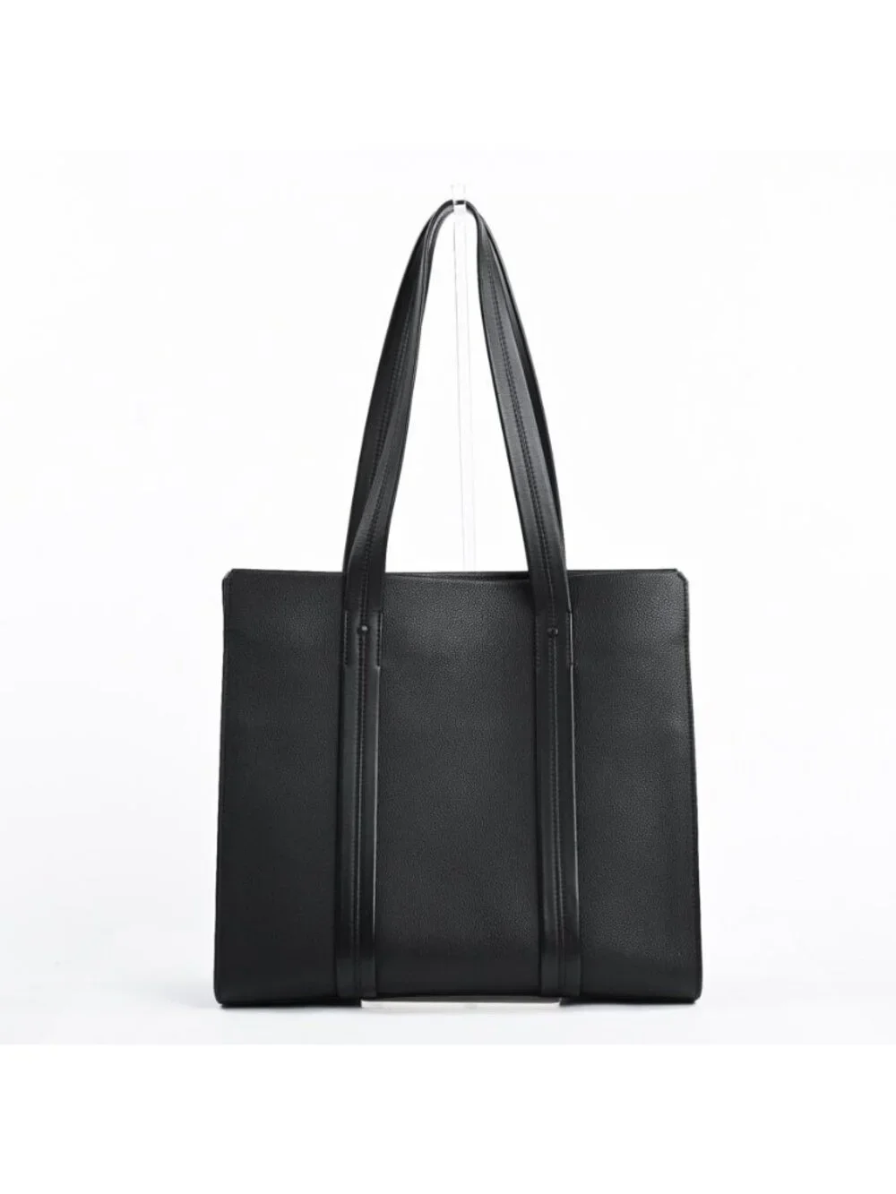Louis Vuitton Tote Takeoff